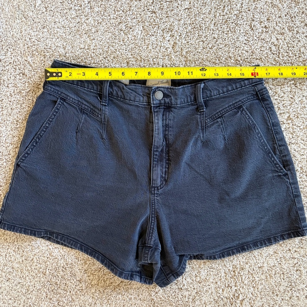 Universal Thread High Rise Midi Shorts - Picture 4 of 6